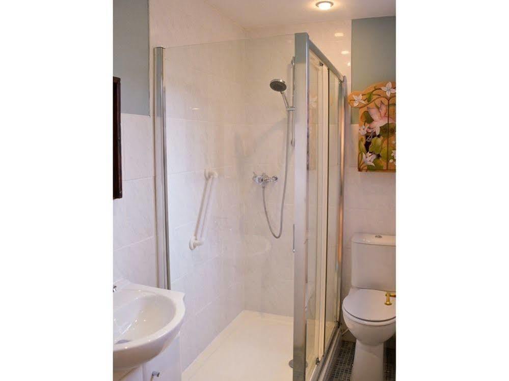 Queens Apartment Вётинг Экстерьер фото